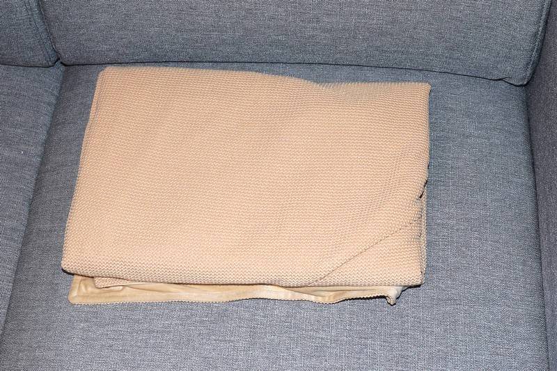 科技与舒适的完美融合 酷轻松石墨烯多功能发热披肩盖毯