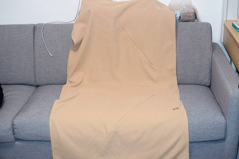 科技与舒适的完美融合 酷轻松石墨烯多功能发热披肩盖毯