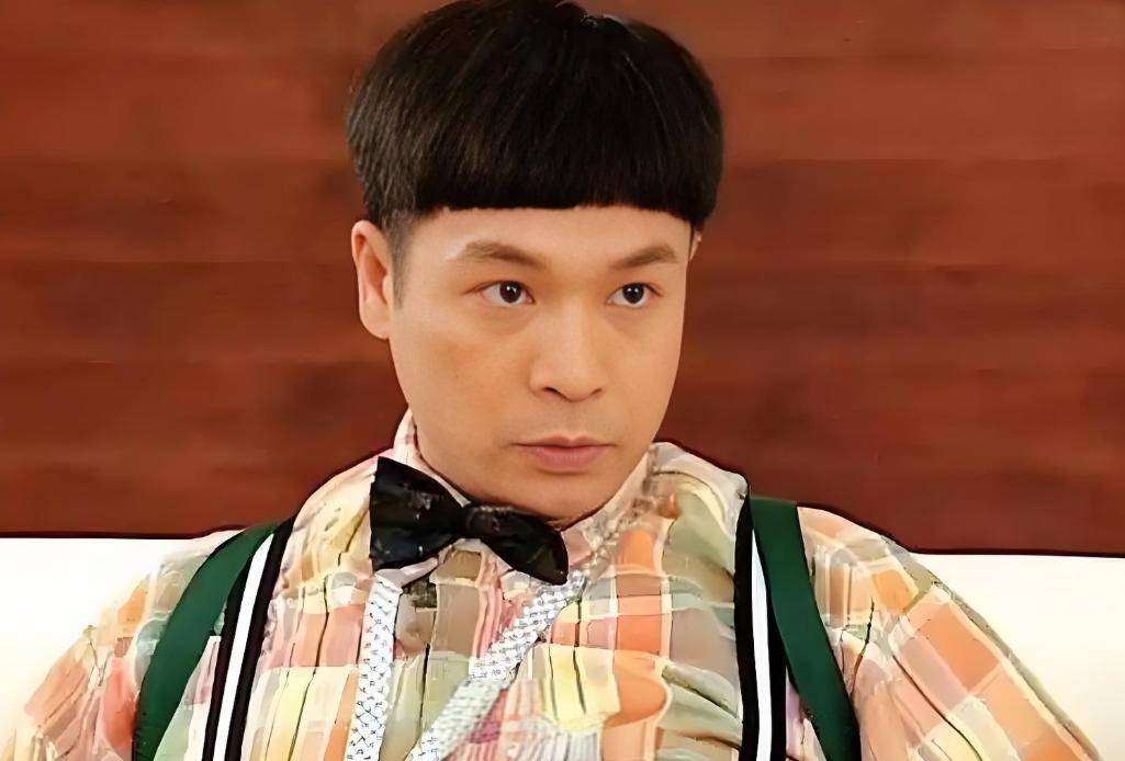 郭晋安公司上市,先将18年老婆踢出局,演这么久傻子却最精明!