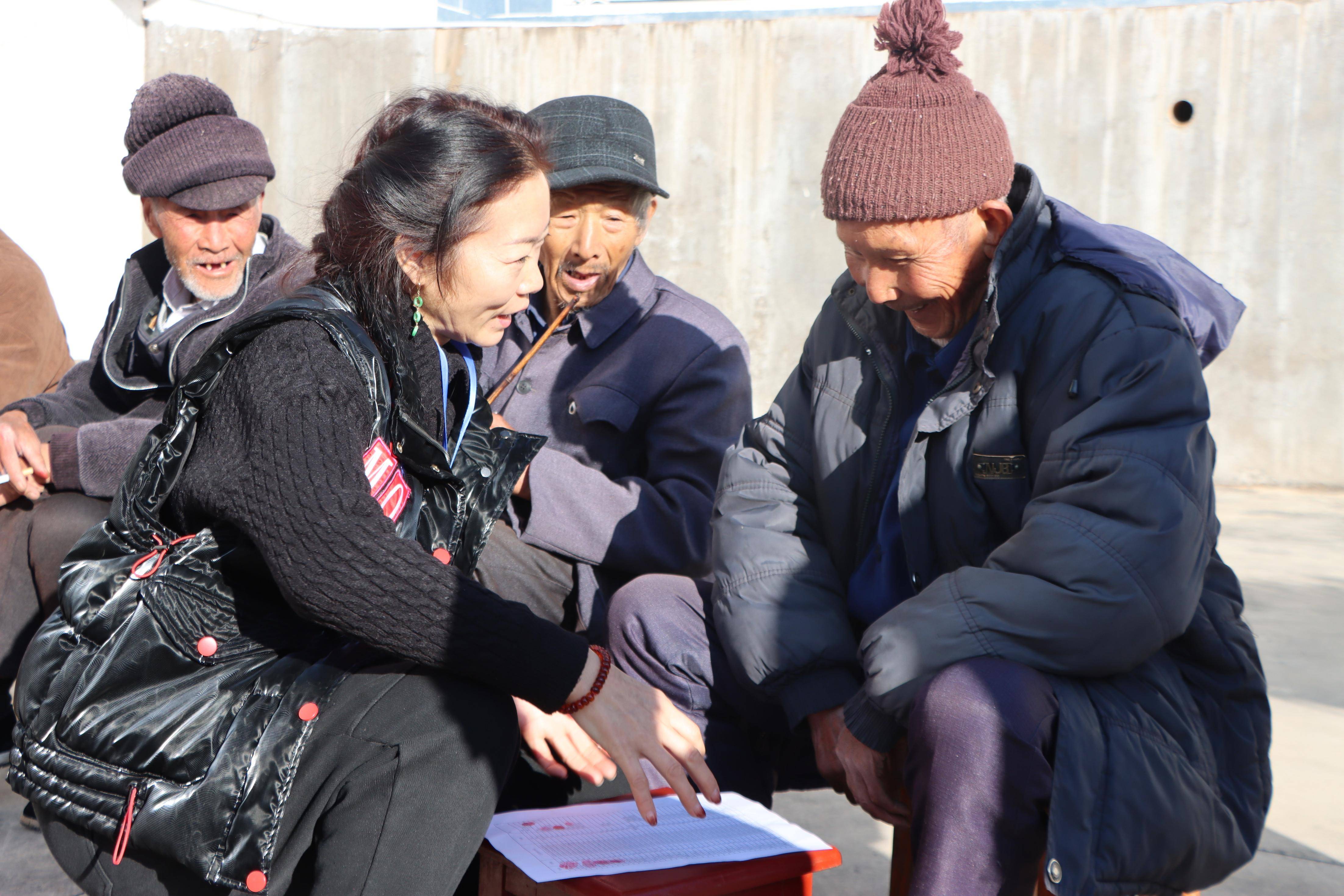 隆阳区水寨乡:凛冬寒霜覆水寨 公益善举暖人心