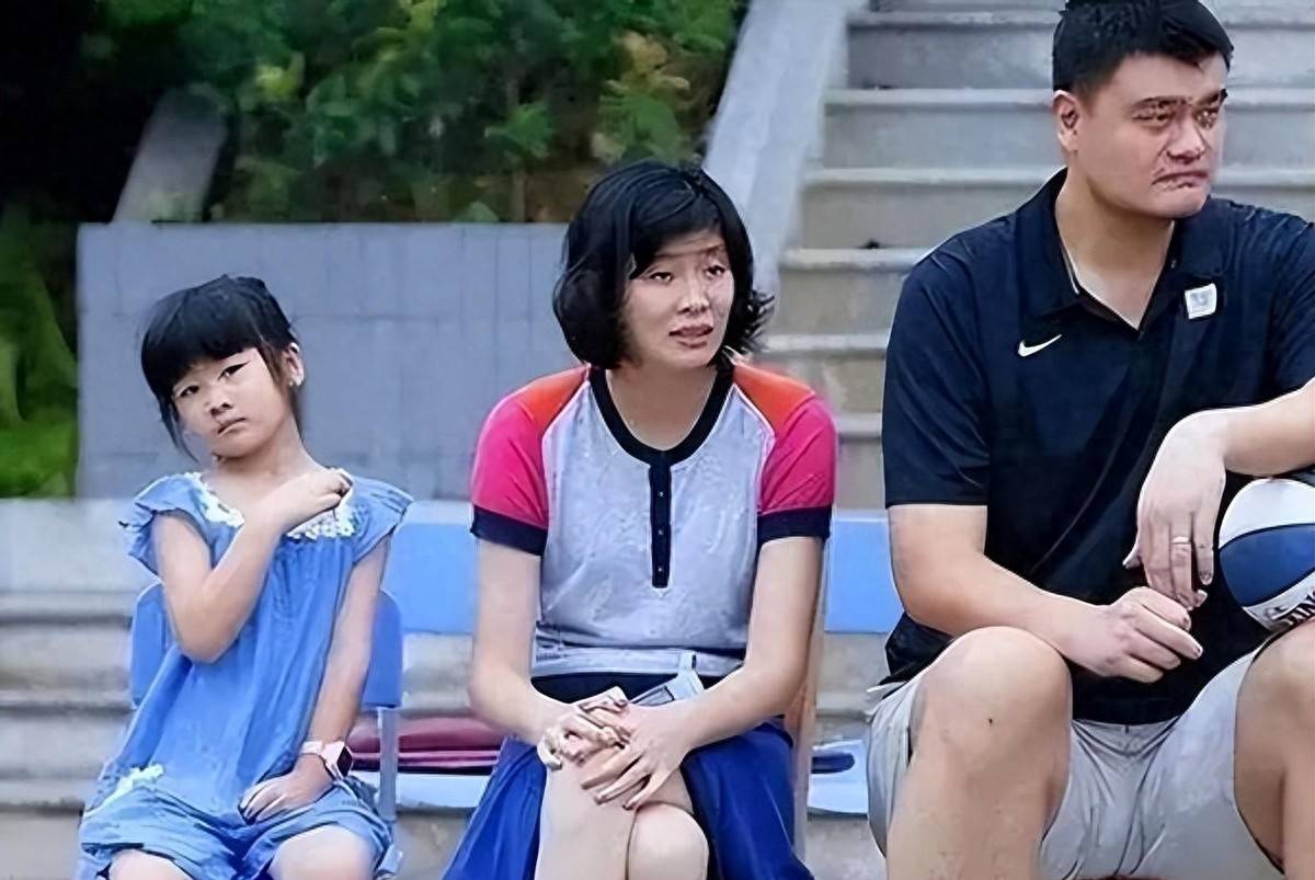 14岁身高190体重却190斤,这谁敢娶?