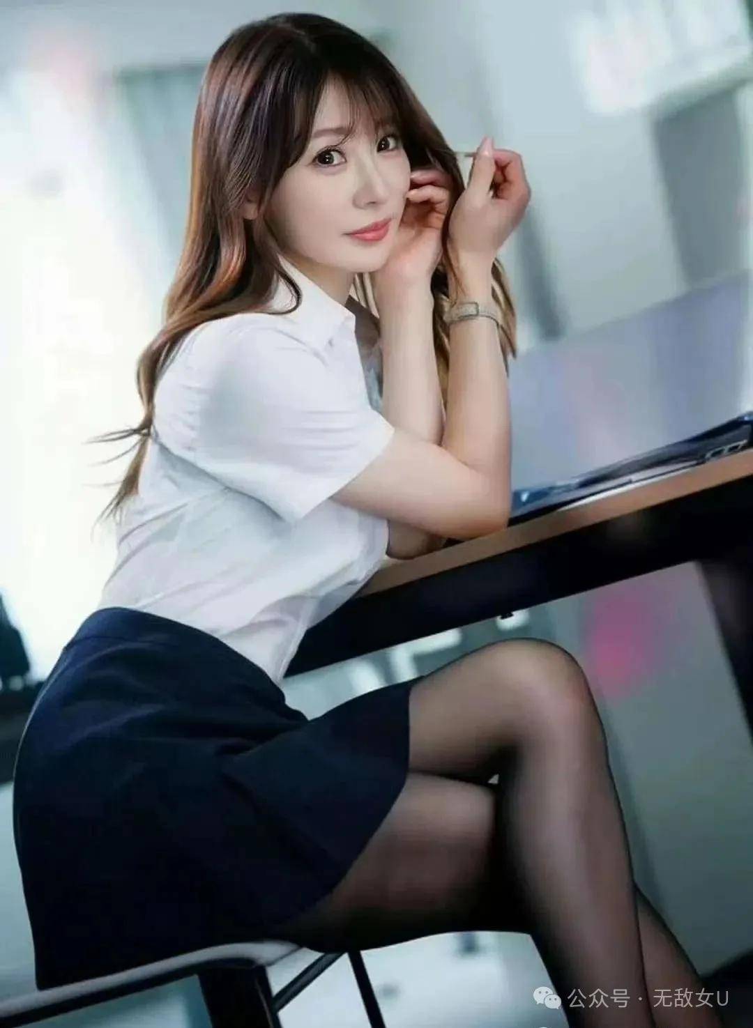 23年后，41岁的她风采依旧 小沢菜穗！_业界_魅力_家庭