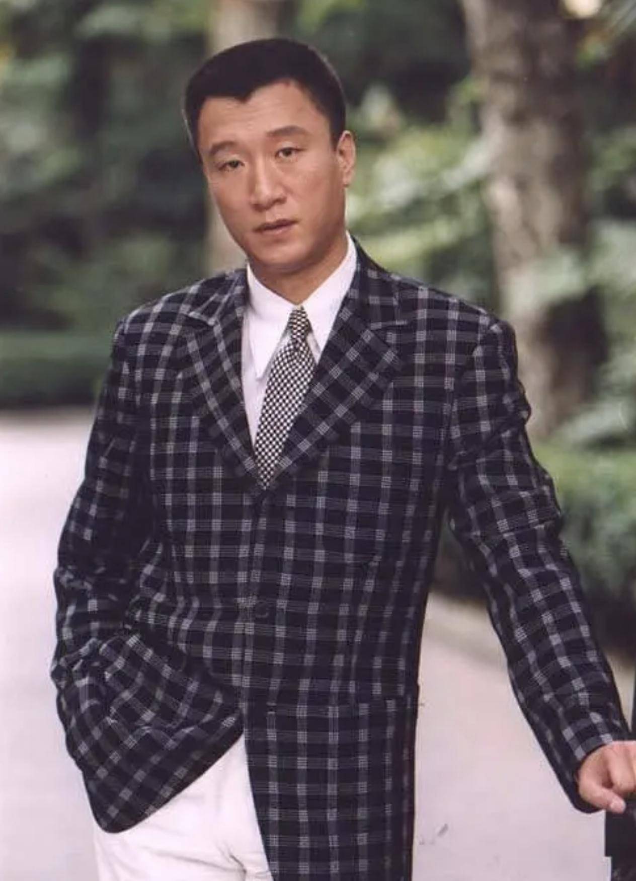 孙红雷:这辈子最大的遗憾,就是没能让父母看到我结婚成家