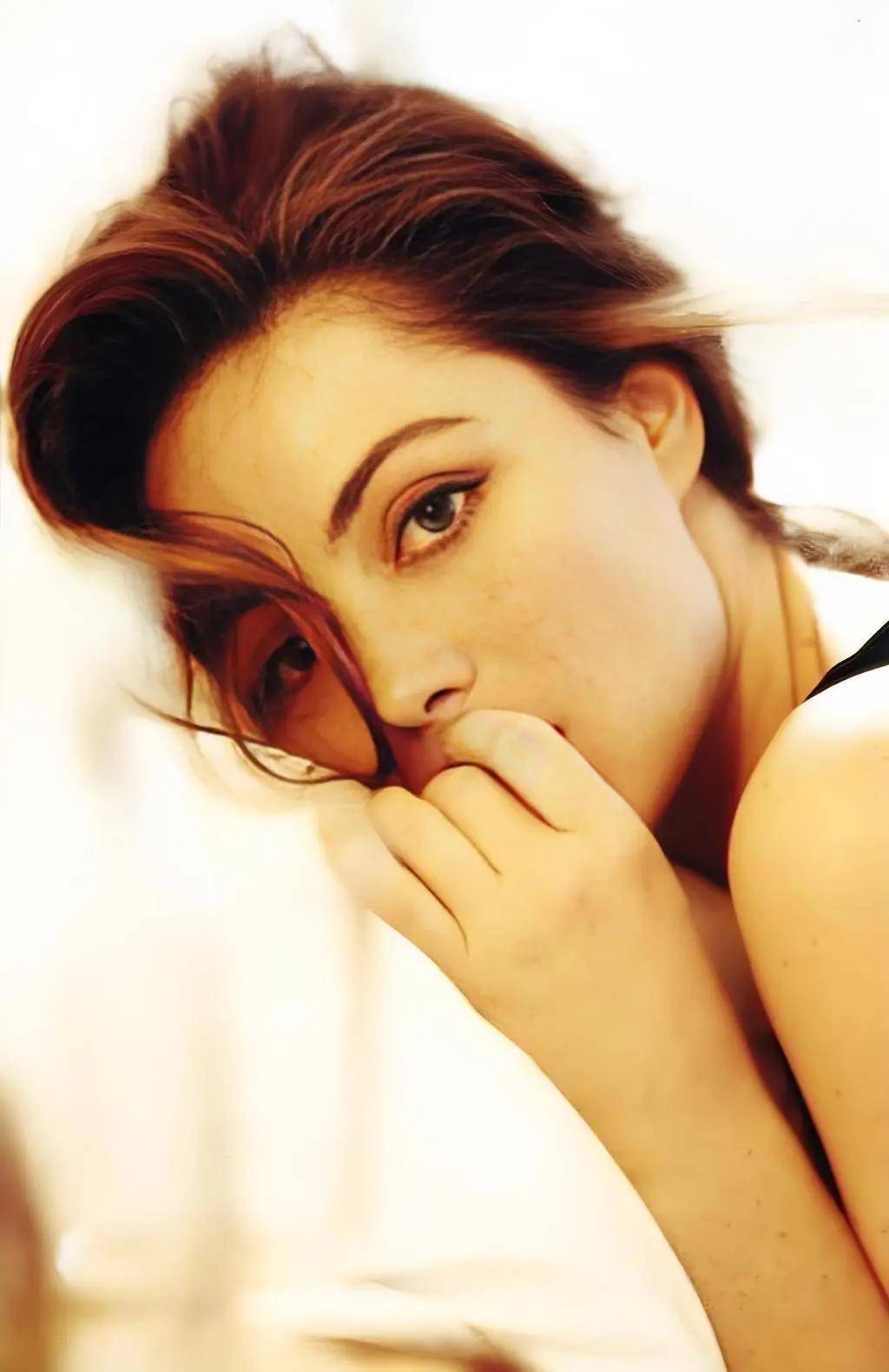 法国女明星艾曼纽·贝阿,美得像"天使"