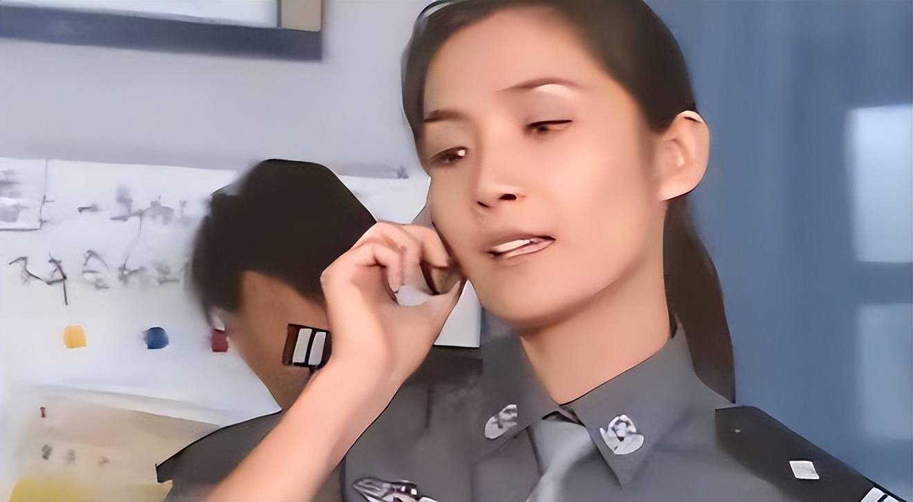 李婷早就凭借《西部警察》《英雄无悔》《重案六组2》等多部影视剧红