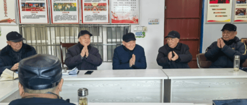 颍泉区老年协会领导来行流镇开展春节慰问活动(图1)