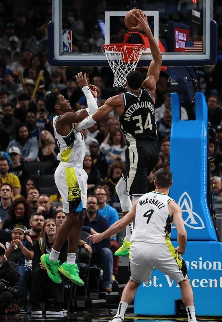 全明星票王!字母哥晒赛场照:感谢磨砺的过程