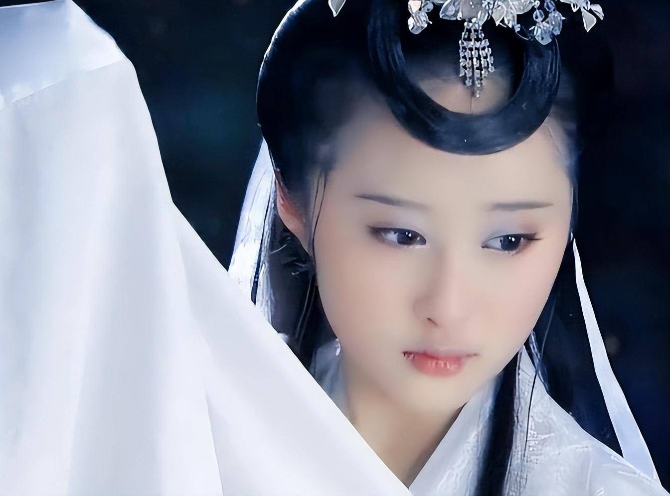 大概是这个形象太深入人心了,以至于后来李欣汝在《宝莲灯前传》中