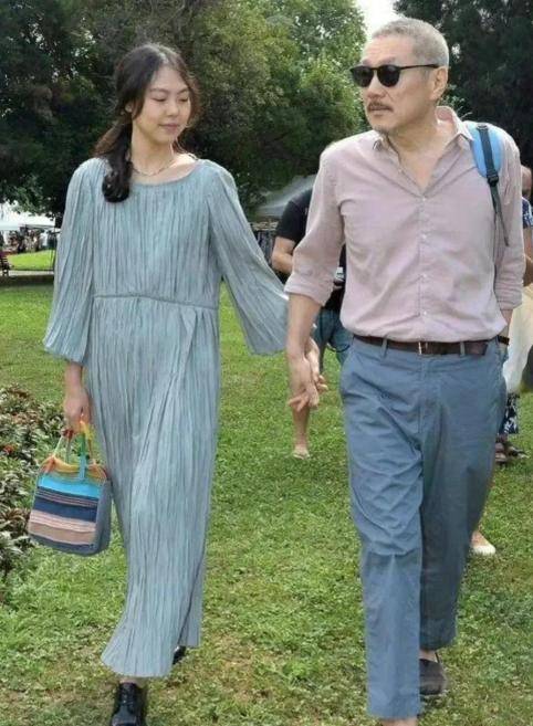 42岁金敏喜怀孕,被曝男友竟是64岁著名导演,目前仍未离婚
