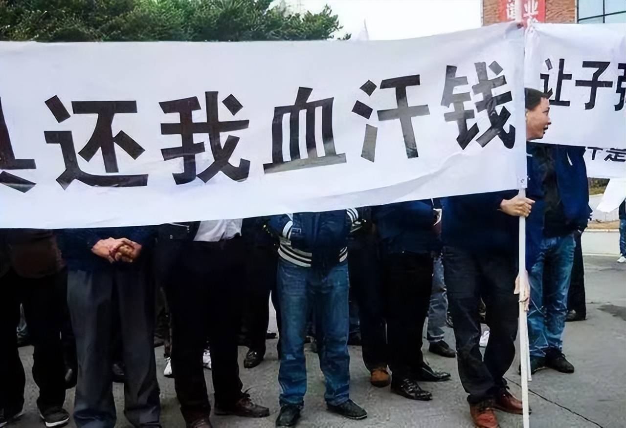 过年禁忌:"讨债限期年三十,到了初一不讨债"是咋回事?