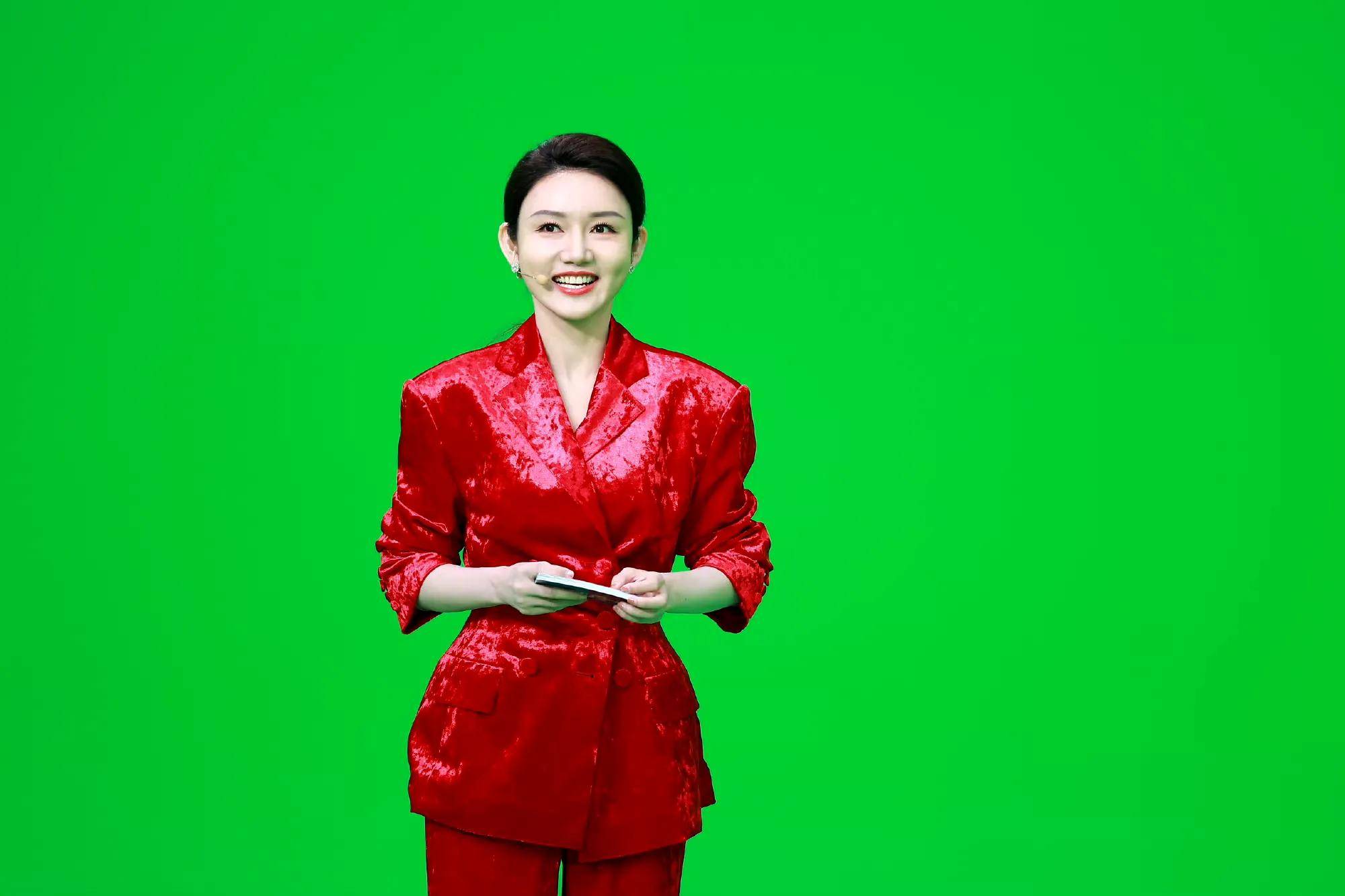 龙洋主持的节目几点(龙洋主持的节目几点开播的)