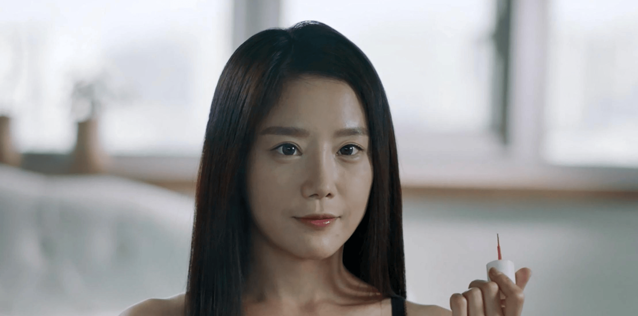 李采潭在《完美的妻子92》中的角色互动