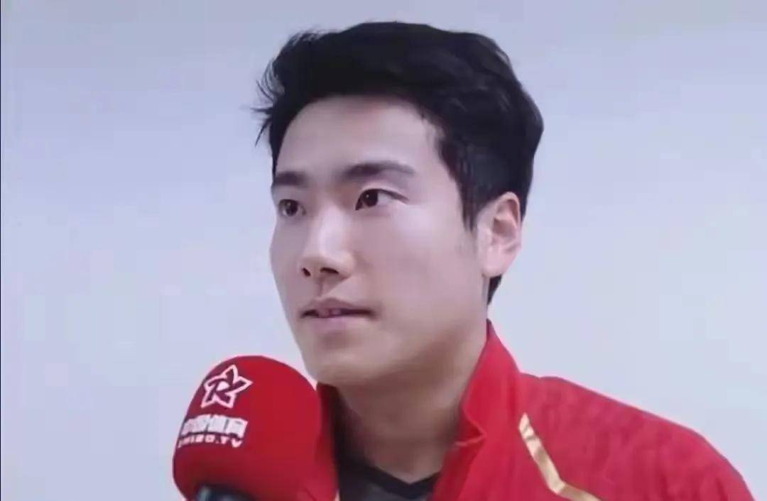 乒乓冠军梁靖崑：赛场内外的多彩人生 揭秘梁靖崑：赛场英雄背后的生活百态