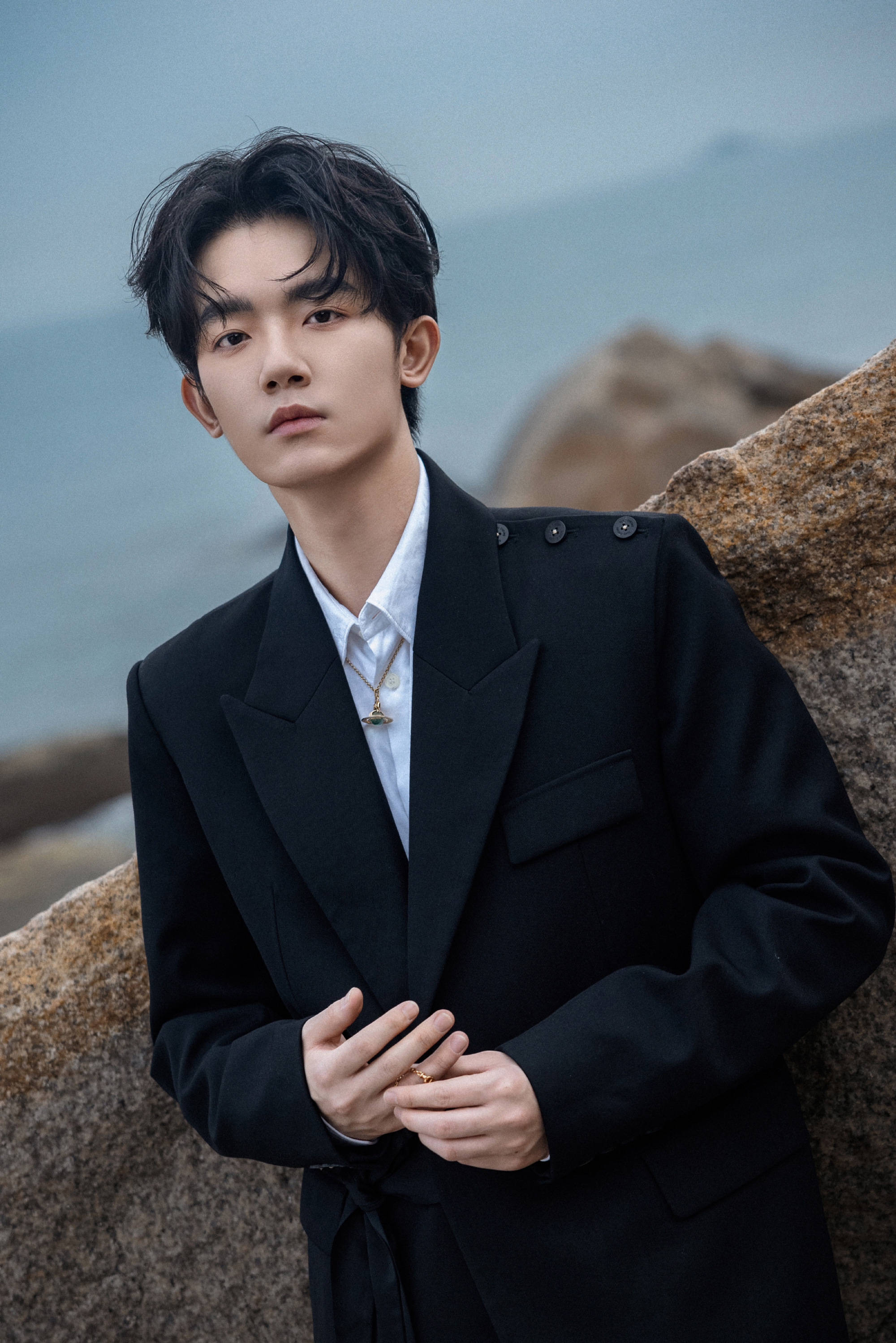 李明德被曝因砸车被抓,前女友爆料的冰山一角,引出了昔日受害者