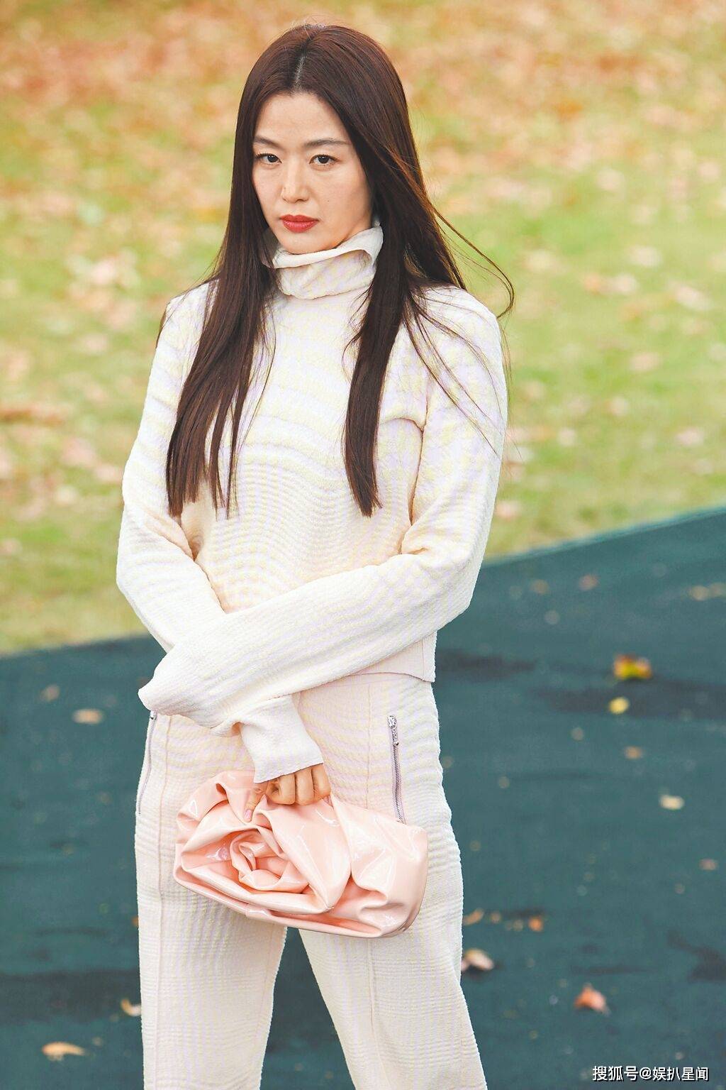 原创全智贤卷入逃税风波补缴2000万韩元经纪公司澄清合法程序无违法