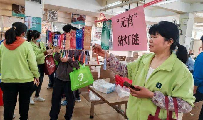 沙田元宵：多元活动点亮传统节日