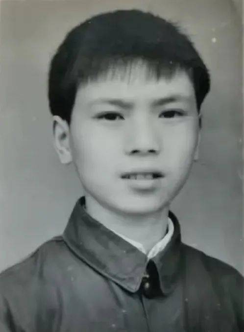 【金熙长小学毕业照】第一部分 一寸照的履历金