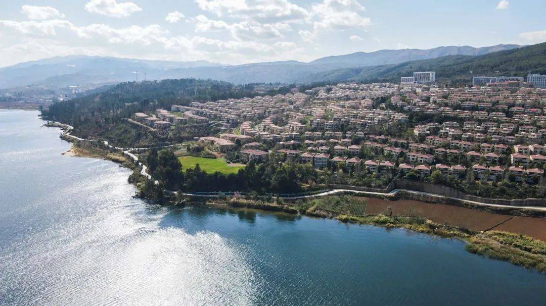 昆明阳宗海山水湖畔售楼部电话