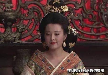 从“克夫”传闻看王政君的命运大反转，王政君：被迷信笼罩的女子到皇后的逆袭之旅