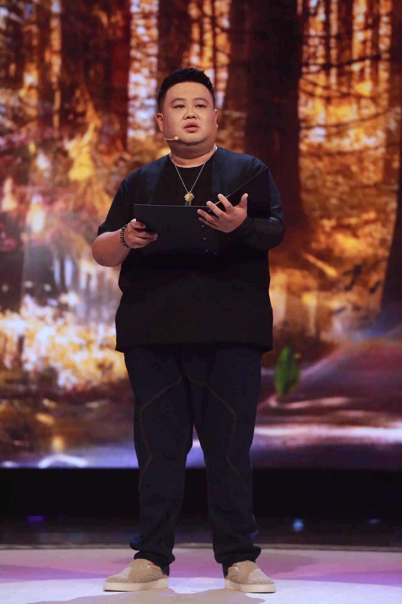 演员孙越:出生文艺世家,养了大象10年,如今年薪百万,家庭幸福