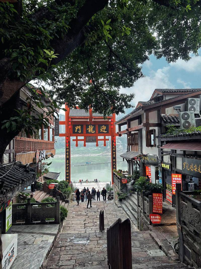 重庆适合腿脚不方便的老人旅游的地方(重庆适合腿脚不方便的老人旅游的地方有哪些)