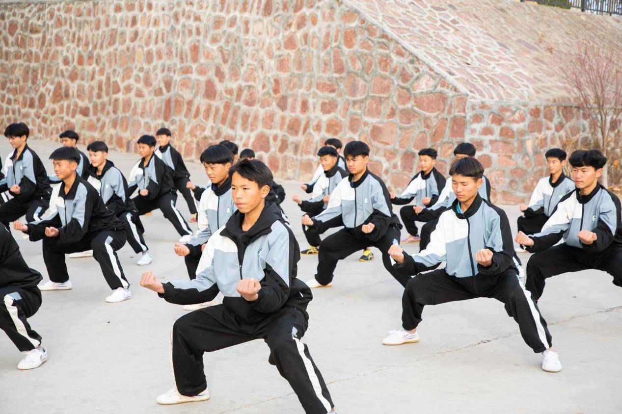 关于怎样自学武术的信息 关于怎样自学武术的信息（关于怎样自学武术的信息简报） 武术