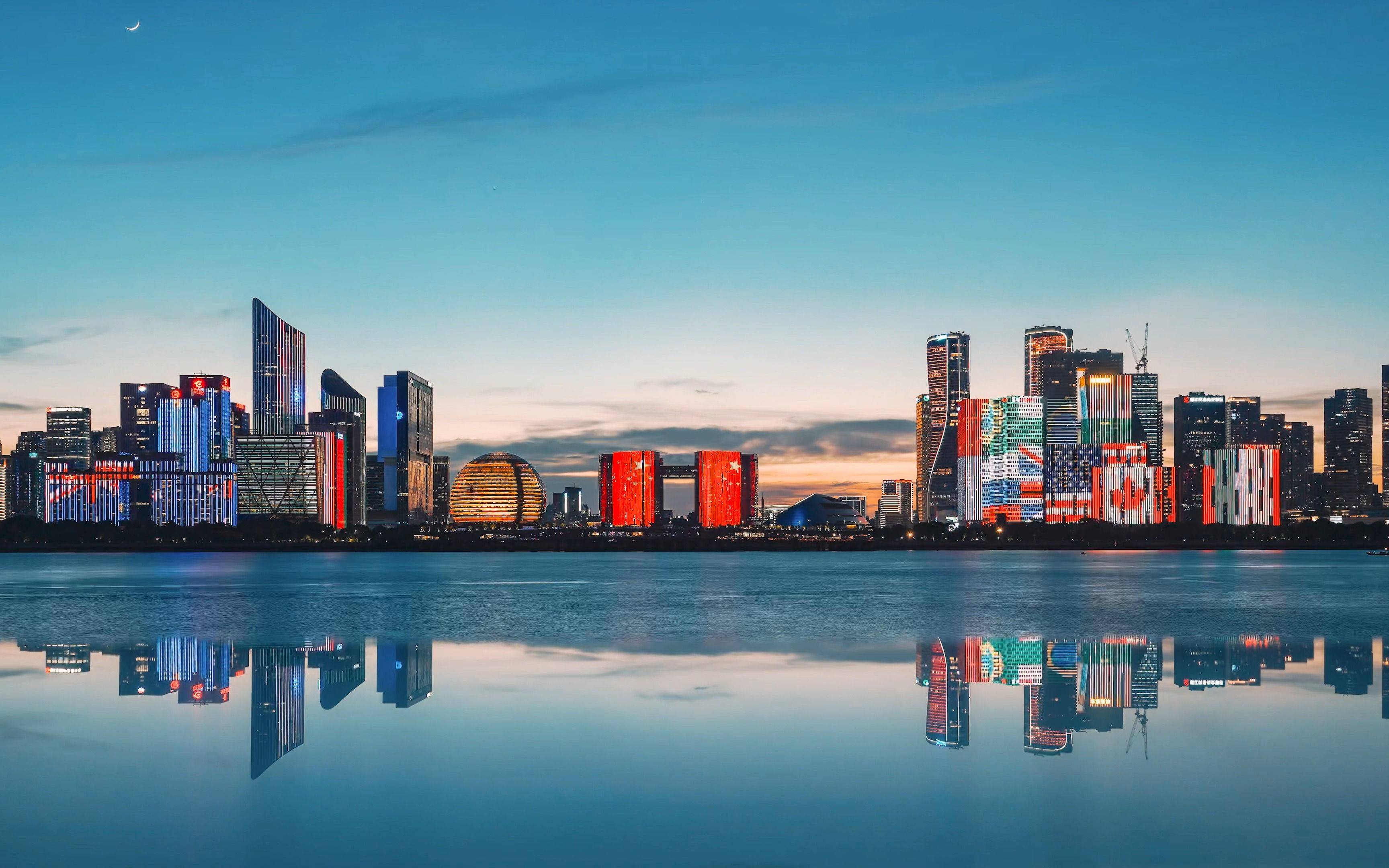 薇娅的退与进：民营经济的突围和进化