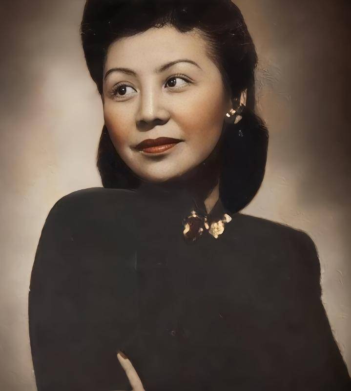 宋霭龄育四子女,84岁癌症晚期,临终惋惜:偌大的家产,后继无人