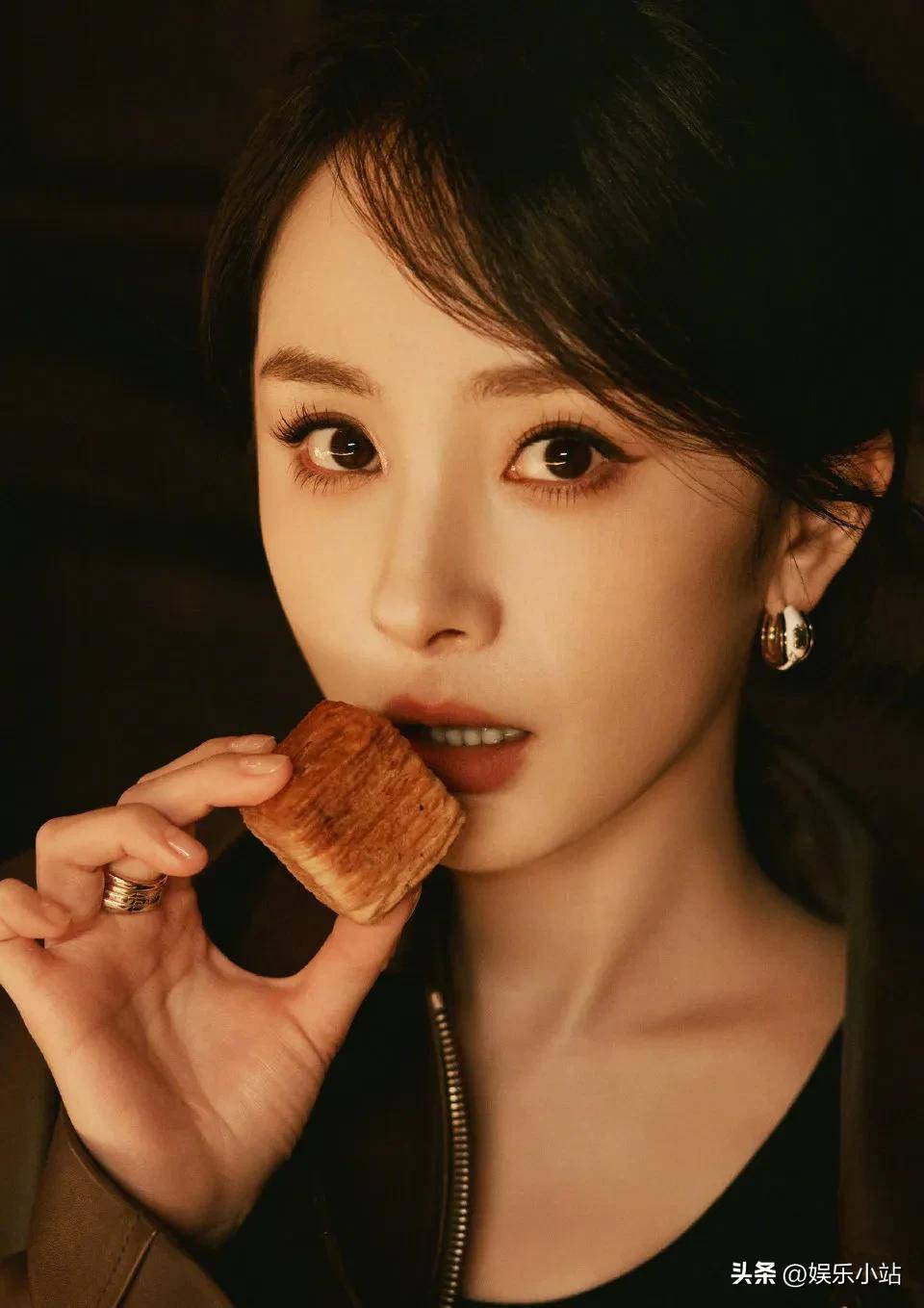 2.18娱乐瓜:杨洋热巴成毅李现,胡歌杨幂钟汉良孟子义李昀锐