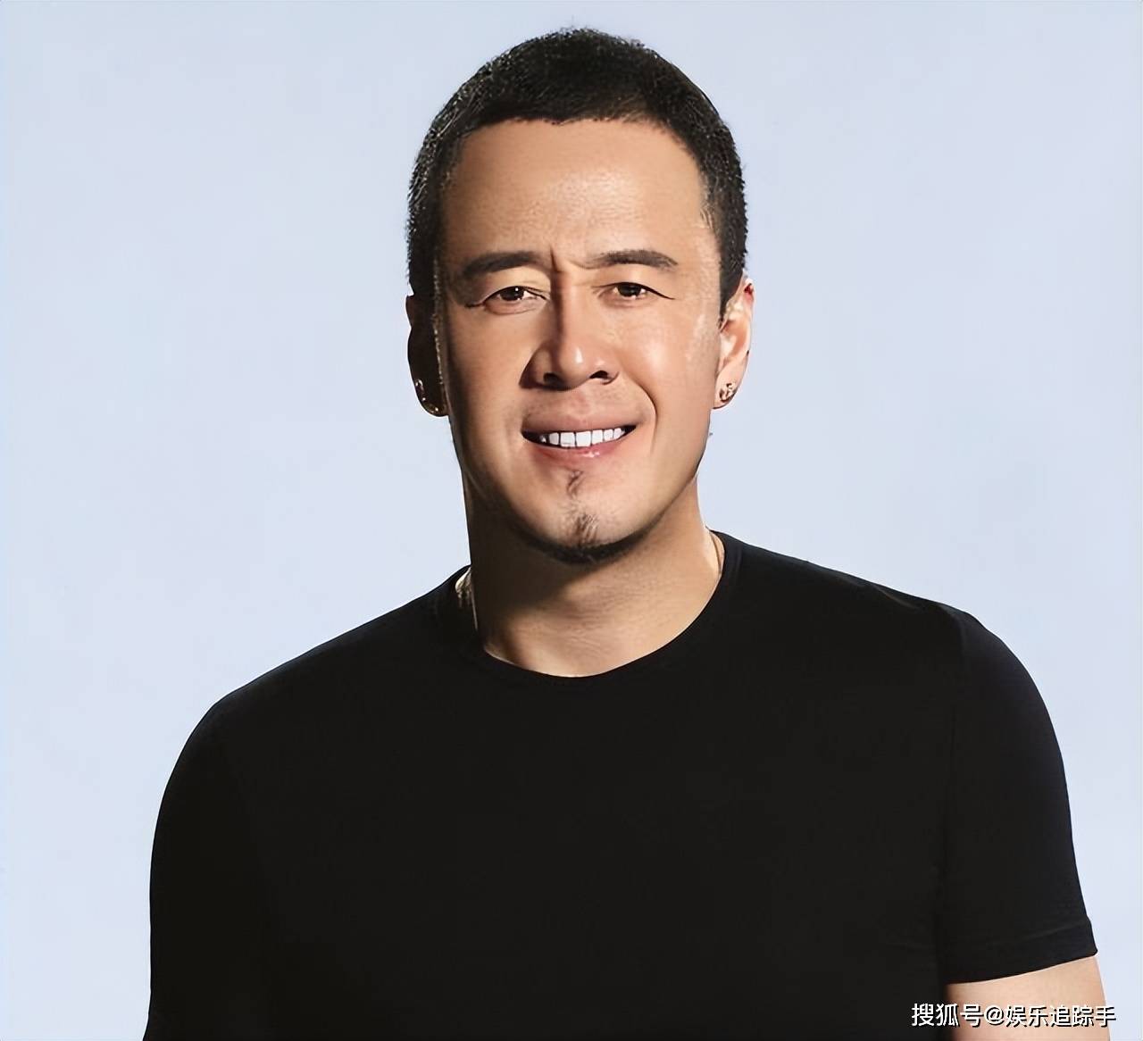 抄袭儿歌?杨坤新作《泥巴》陷入抄袭风波,质疑声四起,风波不断