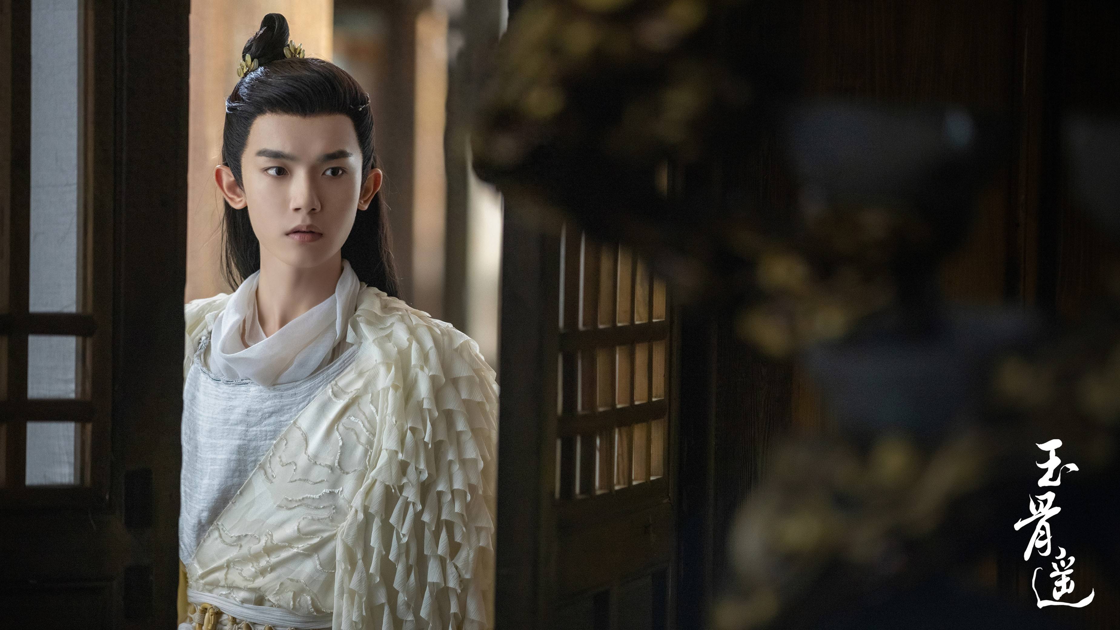 官媒发文怒批,都不值得同情