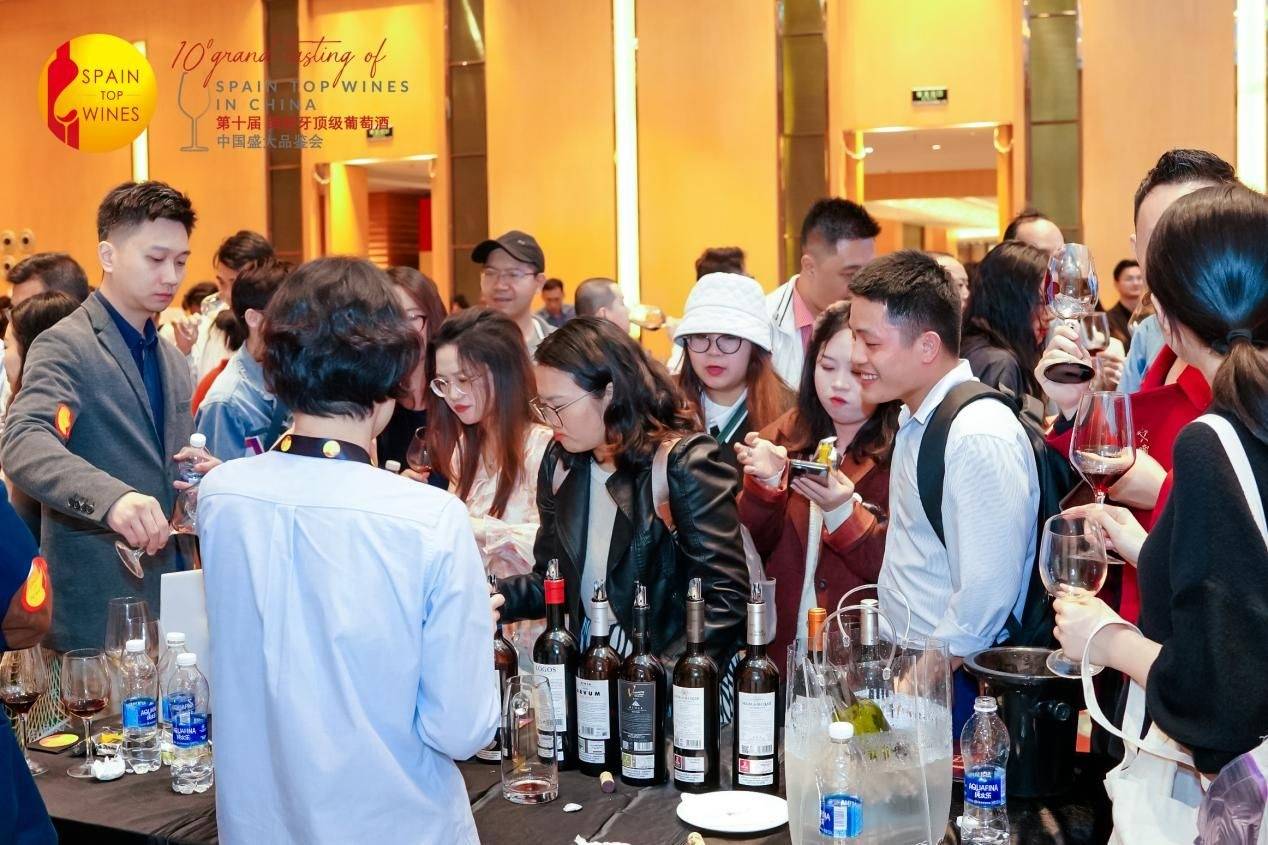 于推动世界酒文化的传播与交流,此次参与顶级西班牙葡萄酒品鉴活动,是