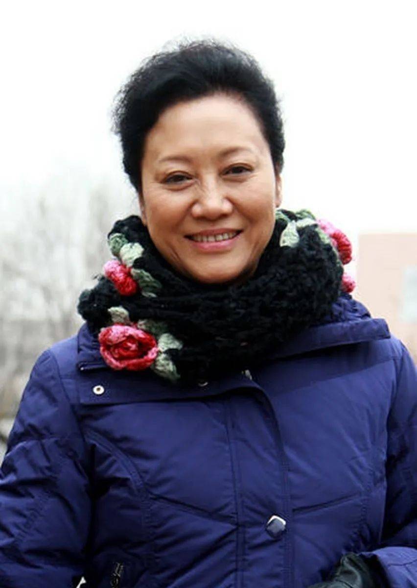 坐月子的时候,婆婆也没来照顾,丈夫也没给到足够的理解和安慰,王丽云