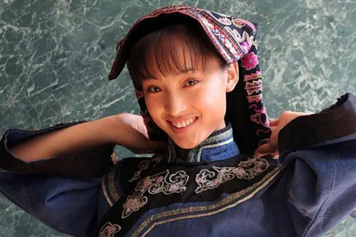 因为毕竟两个人有年龄差在那里,白静当时还是觉得要找一个跟自己外形