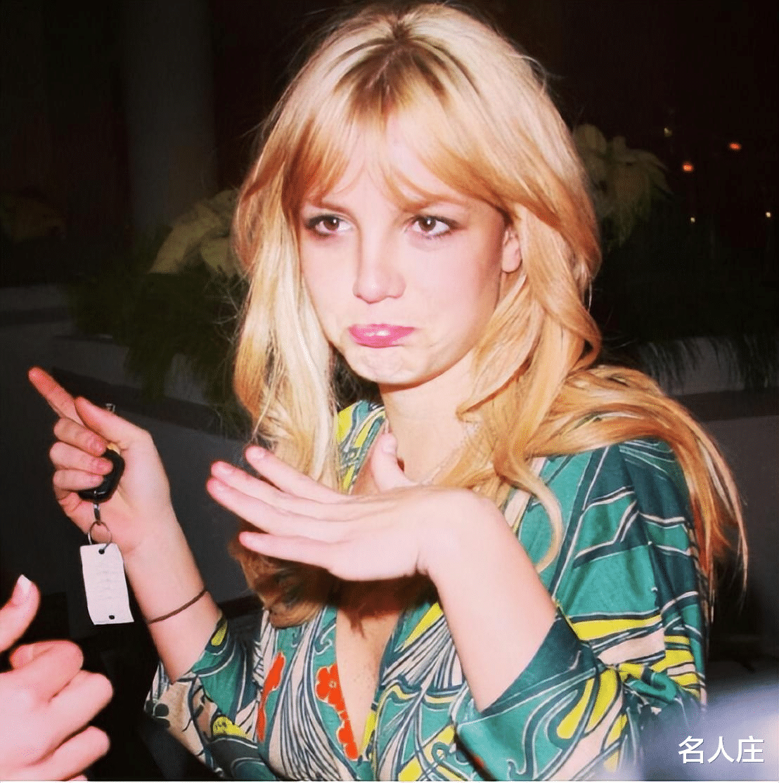 布兰妮的悲剧人生：被父亲控制13年，体内装节育器，44岁仍单身_搜狐网, image size:1108x1114