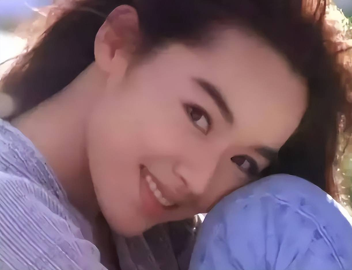 可偏偏,王静莹竟然宣布了自己要结婚的消息.