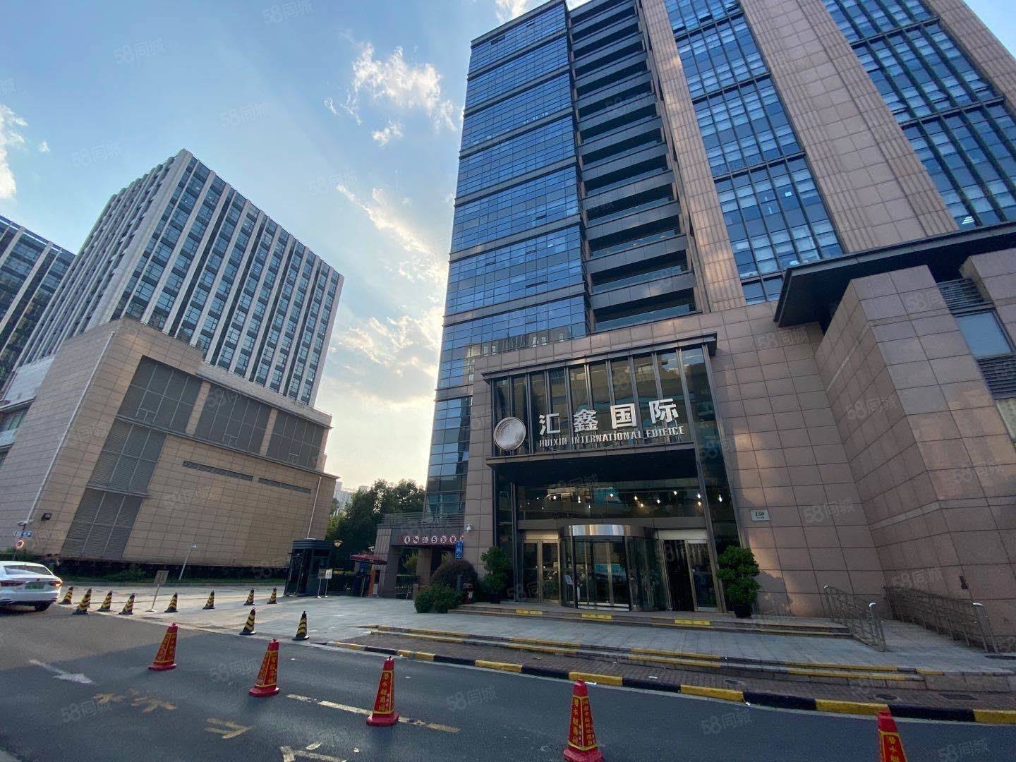 未来,随着上海商业地产市场的不断发展壮大,相信汇鑫国际大厦必将在