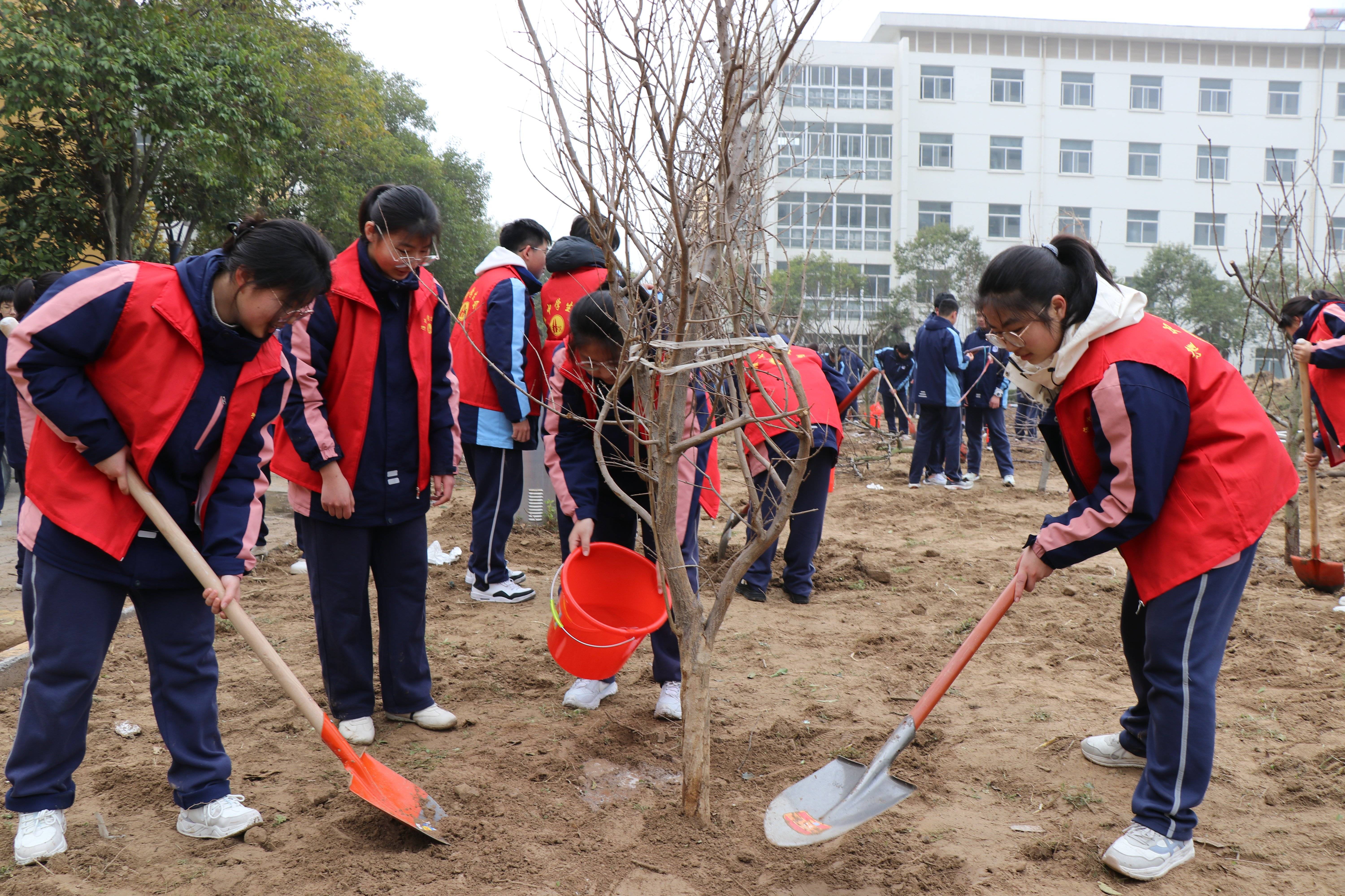 淮安中学开展植树节主题活动