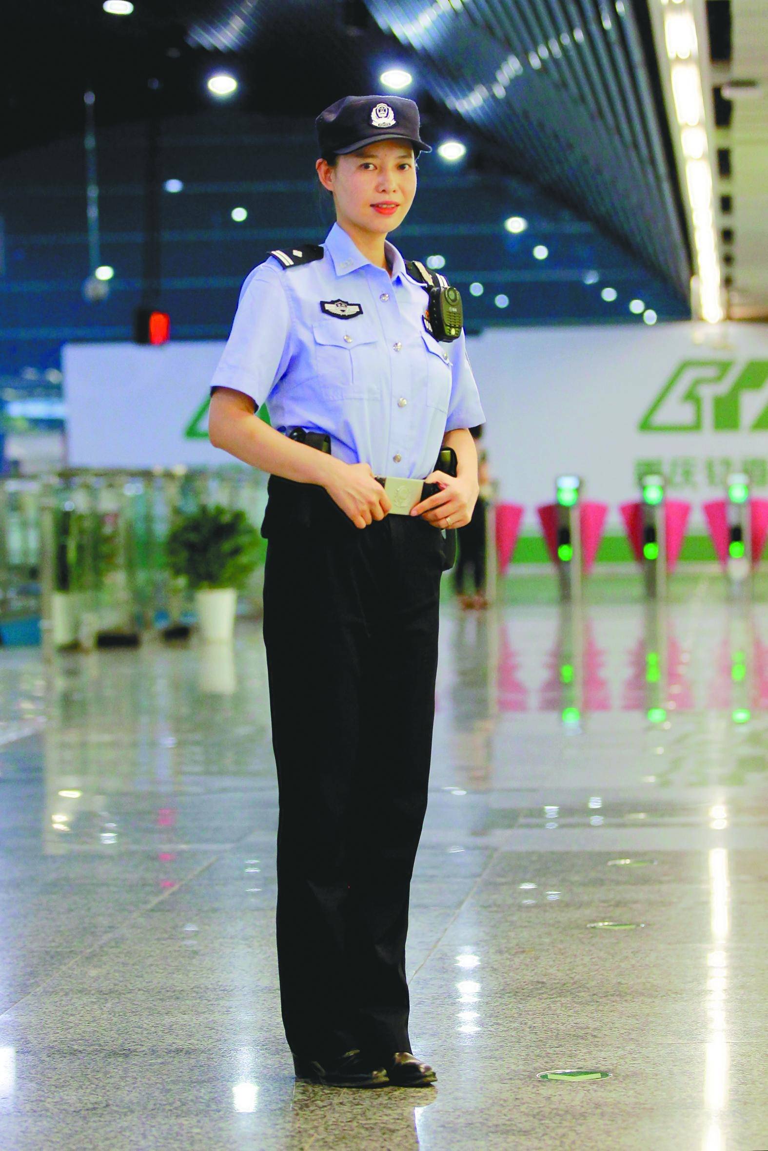 从冠军领奖台到群众身边轨道女警用十八般武艺守护你我出行