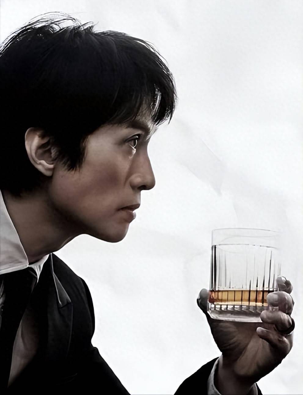 三十年,从退圈到封神!