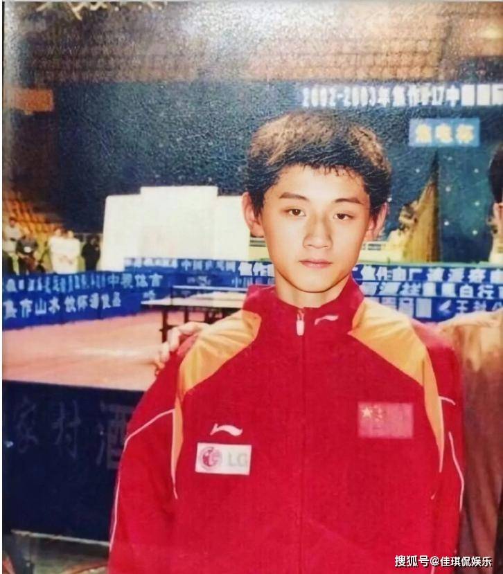 基本上把业余时间都贡献给了乒乓球,所以对于张继科的童年来说,就只有