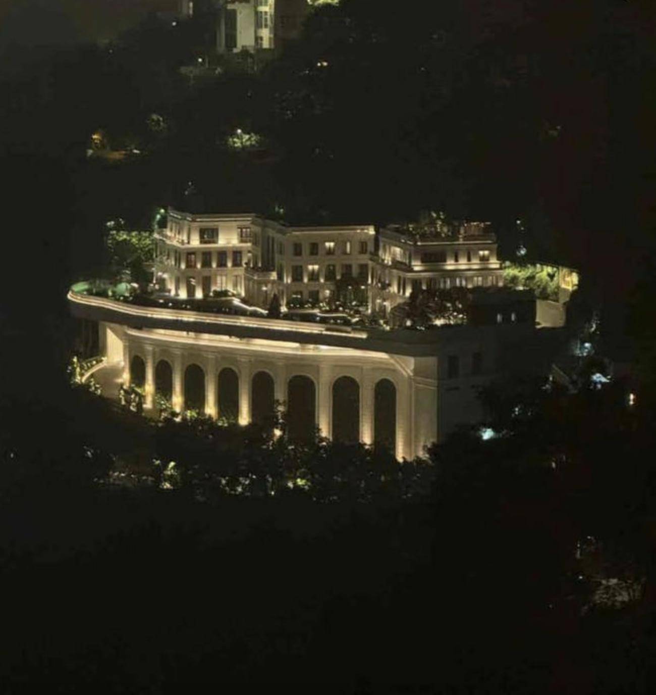 李兆基大宅租值连续五年香港最贵，月租213万元，全家已在此生活_搜狐网