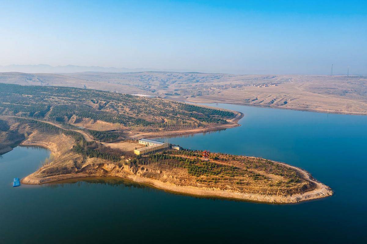 巴彦淖尔旅游必去十大景点:从大漠孤烟到河套水乡,北疆的诗与远方