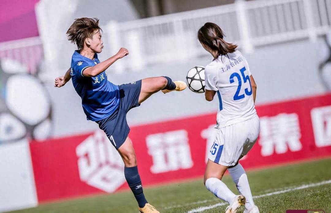 中国女足永川邀请赛名单解析：王霜回归，沈梦雨落选，米利西奇重塑中场