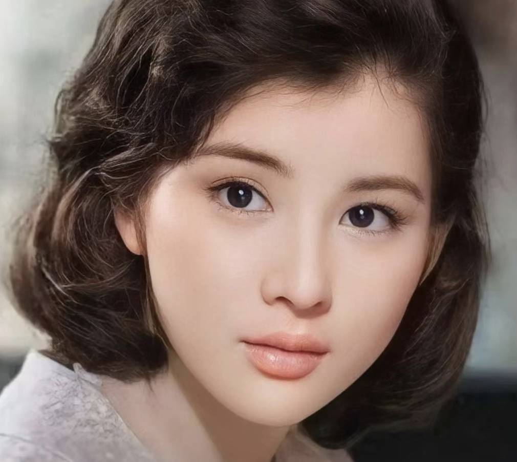 昭和时代三位美女的照片曝光,她们用美貌与才华惊艳了一个时代