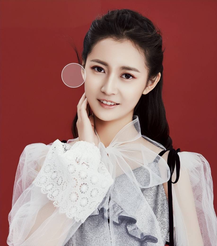 四川出生最美的9位当红女明星,看看谁是你心中的"四川第一美"