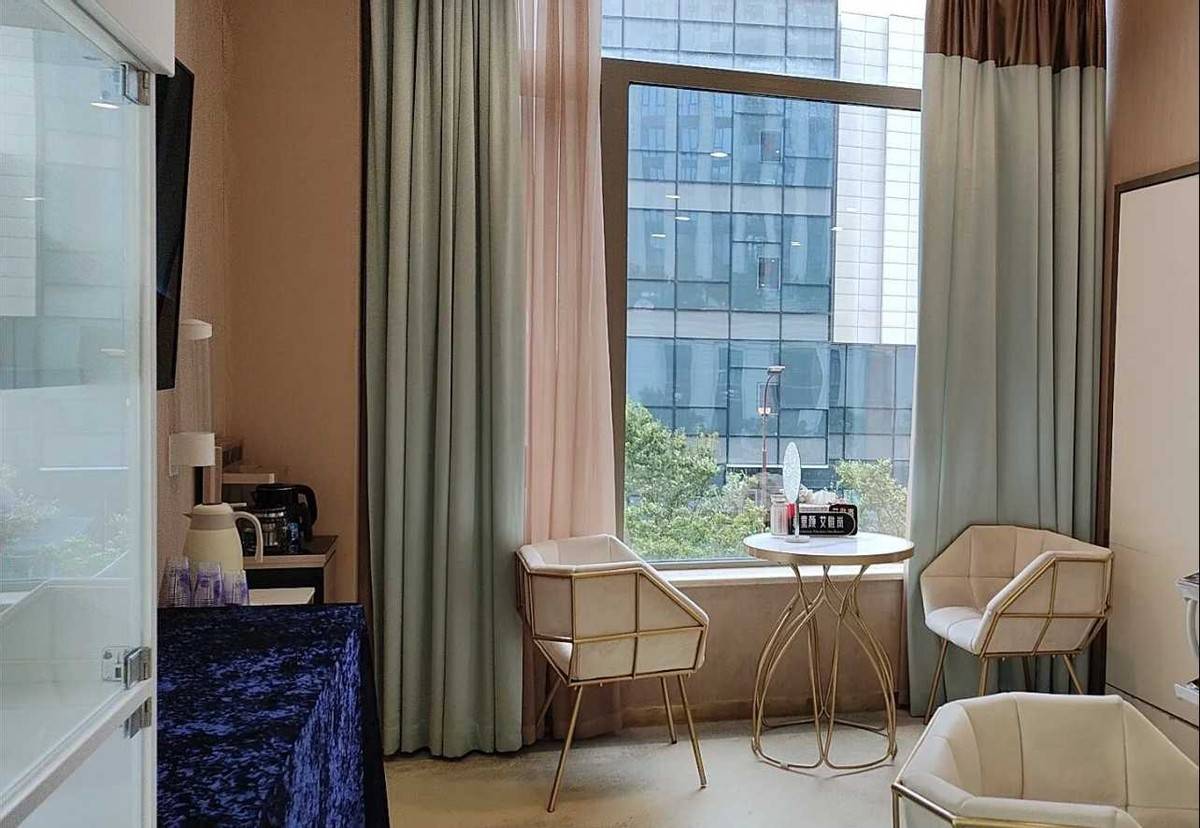 台州维多利亚被指注射致眼部变形:机构曾身陷套路贷风波(图6)