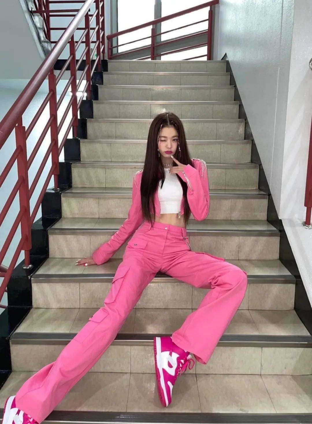 张元英|这吸睛大长腿 真挪不开眼