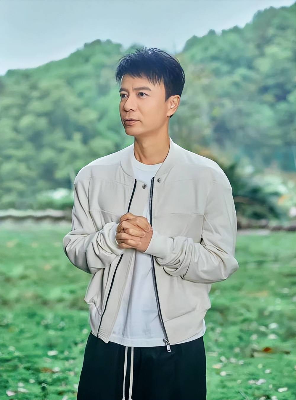 李克勤,香港最生不逢时的天王,却是娶到港姐冠军的人生赢家