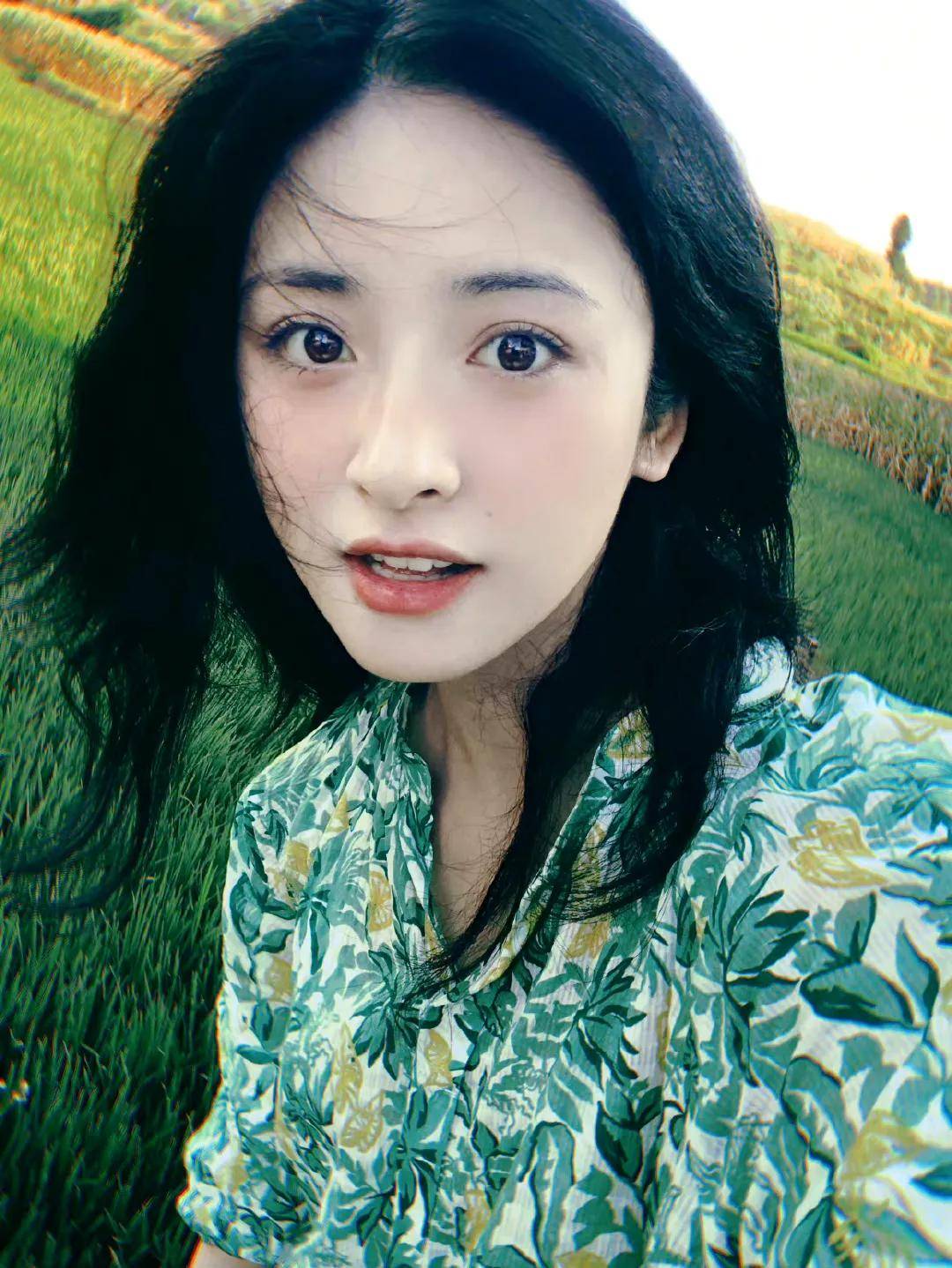 沈月人间可爱精灵